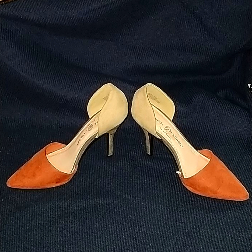 Heels - Picture 2 of 3